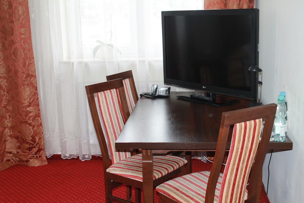 Hotel Kaprys Świdnik Chambre photo